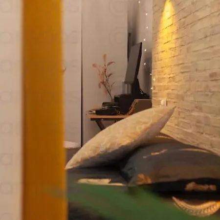 Ra - Stylish City Loft - Walk To The Best Of Valencia Exterior photo
